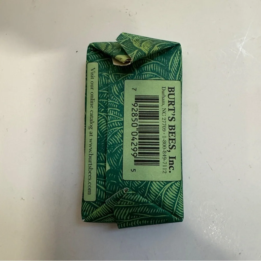 burt's bees Wild Lettuce Complexion Soap 23G